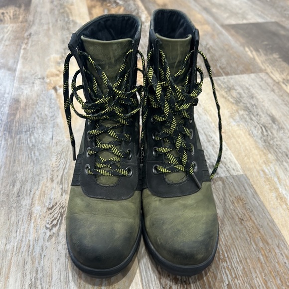 Women’s Sorel Camo wedge bootie - Picture 2 of 4